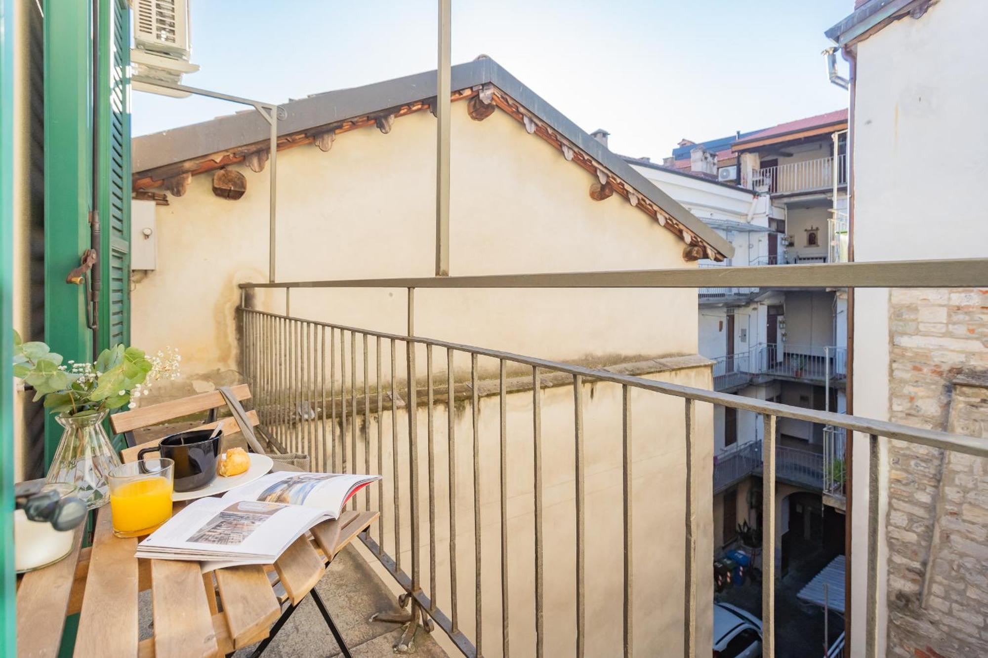 La Casa Di Nino By Rent All Como Eksteriør bilde